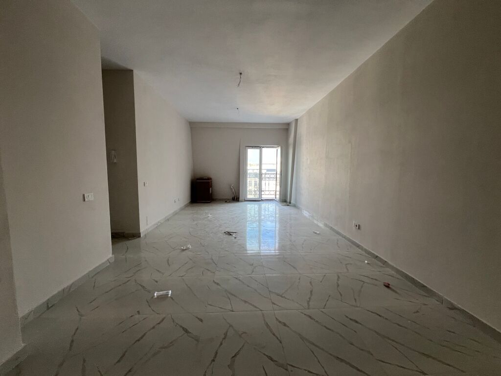 Qera, Apartament 1+1 Porta e Re , Sauk