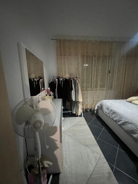 Jepet Apartament me qera liqeni