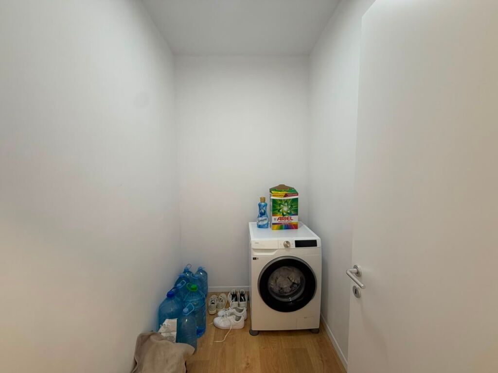 Apartment 2+1+2 for sale — Shqiponja Square, Access Tirana