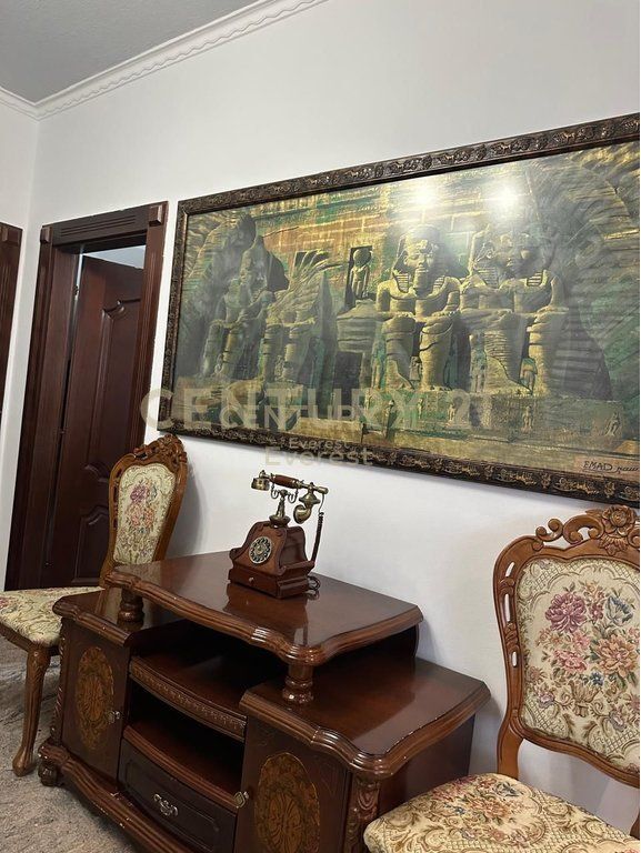 QENDER, APARTAMENT 2+1+2 PER QIRA 980 € /Muaj 90,000 Lekë /Muaj