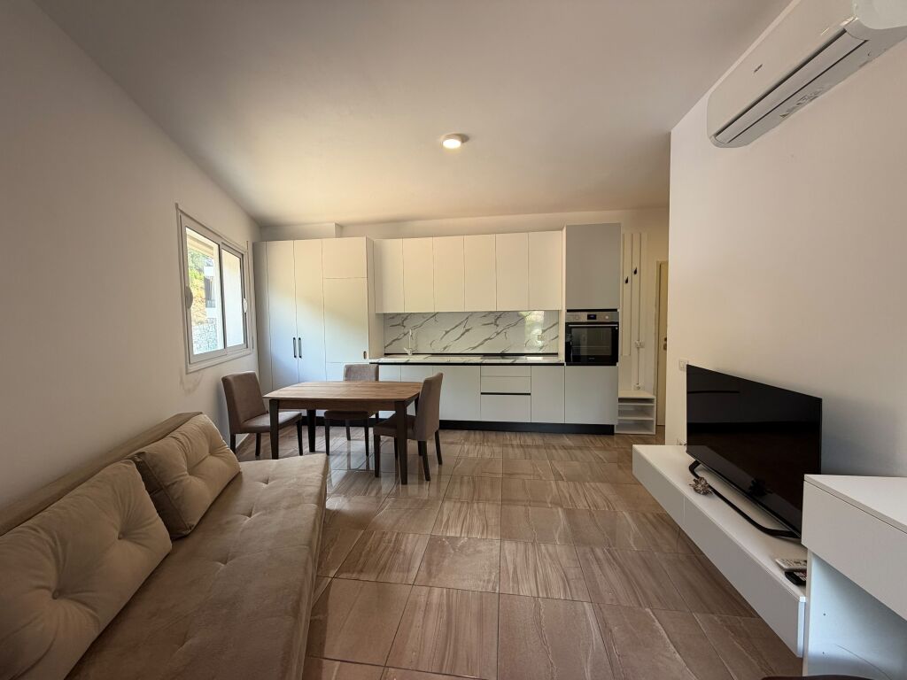 Apartment for sale cold water Vlore