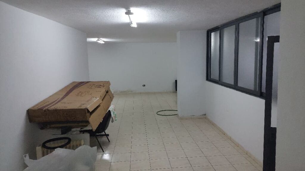 Office\ Warehouse For Rent on Boulevard, Durrës!