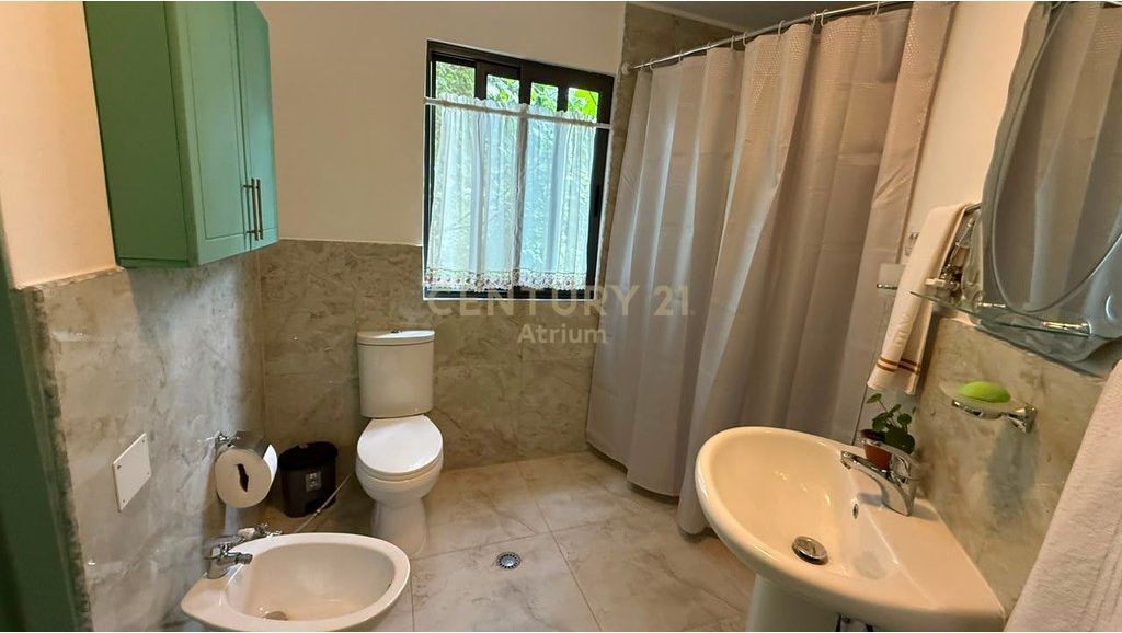 GROUND FLOOR SPACE FOR RENT AT ALI DEMI !