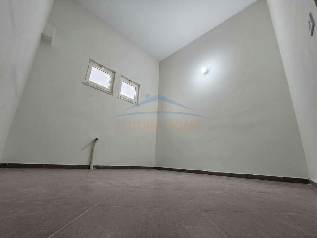 Qira, Njësi Biznesi, Rruga e Dibrës.