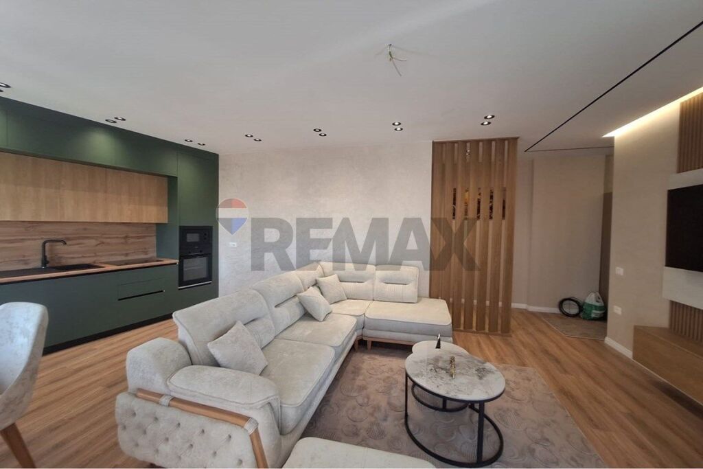 Apartament 2+1+2 ne Shitje tek Bulevardi Ri