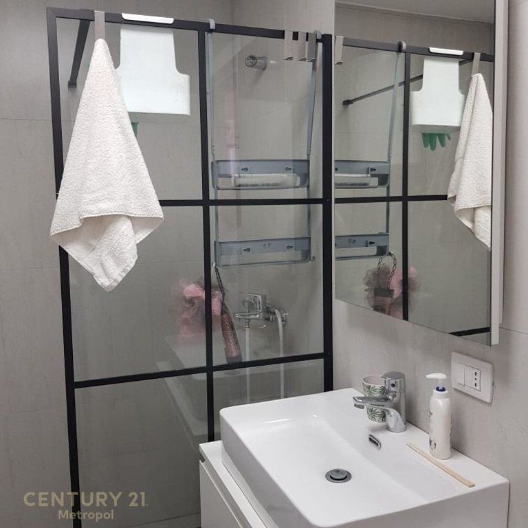 Ofroj për qira apartament 2+1+2 në Fiori di Bosco, Don Bosko. 900 € /Muaj