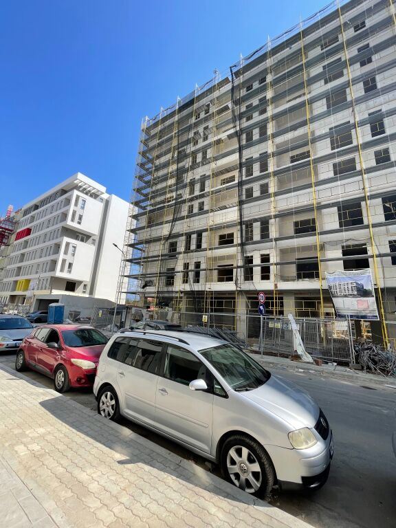 Shitet apartament 1+1, Univers City