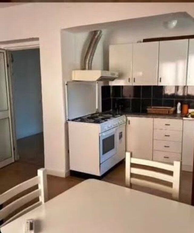 Apartament 1+1 me qira tek Pazari i Ri!