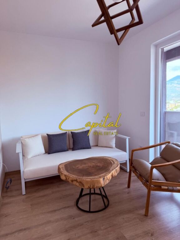 APARTAMENT ME QIRA 1+1 SHKOLLA BE BASHKUAR 55.000 LEKE