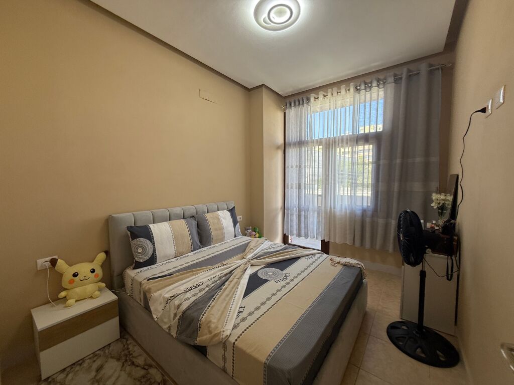 Shitet Apartament 3+1