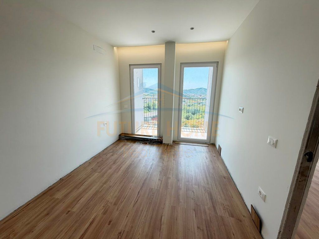 In vendita, Appartamento 1+1, Farke, Tirana