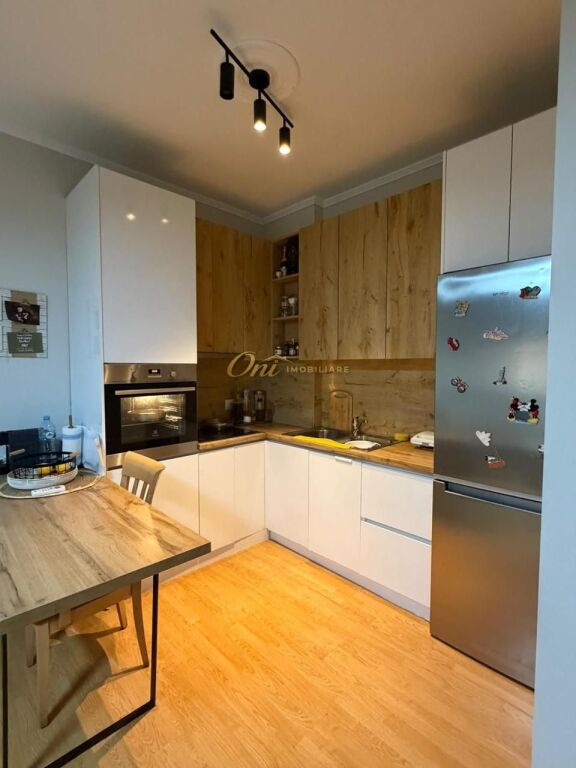 21 DHJETORI, APARTAMENT PER QERA 2+1