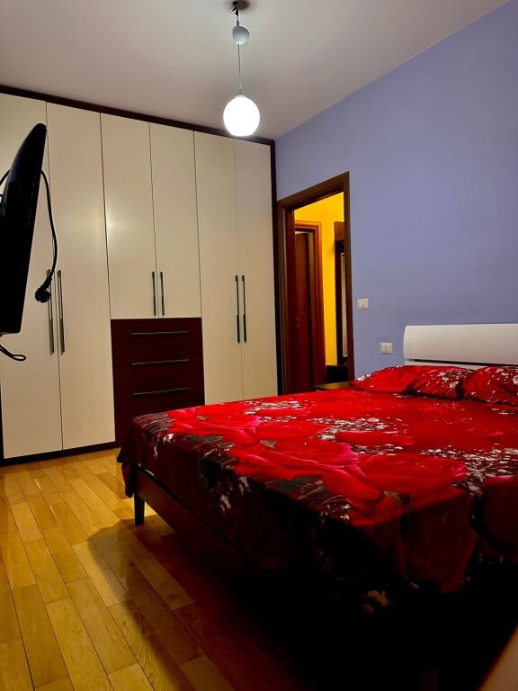 Astir, Shitet apartament 2+1+2 i arreduar.