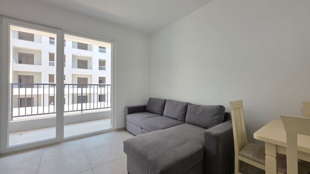 SHITET APARTAMENT 2+1 | Univers City, pranë QTU