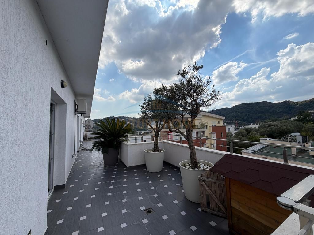 Qera , Penthouse+ 3 Poste Parkimi , Liqeni i thate , Tirane