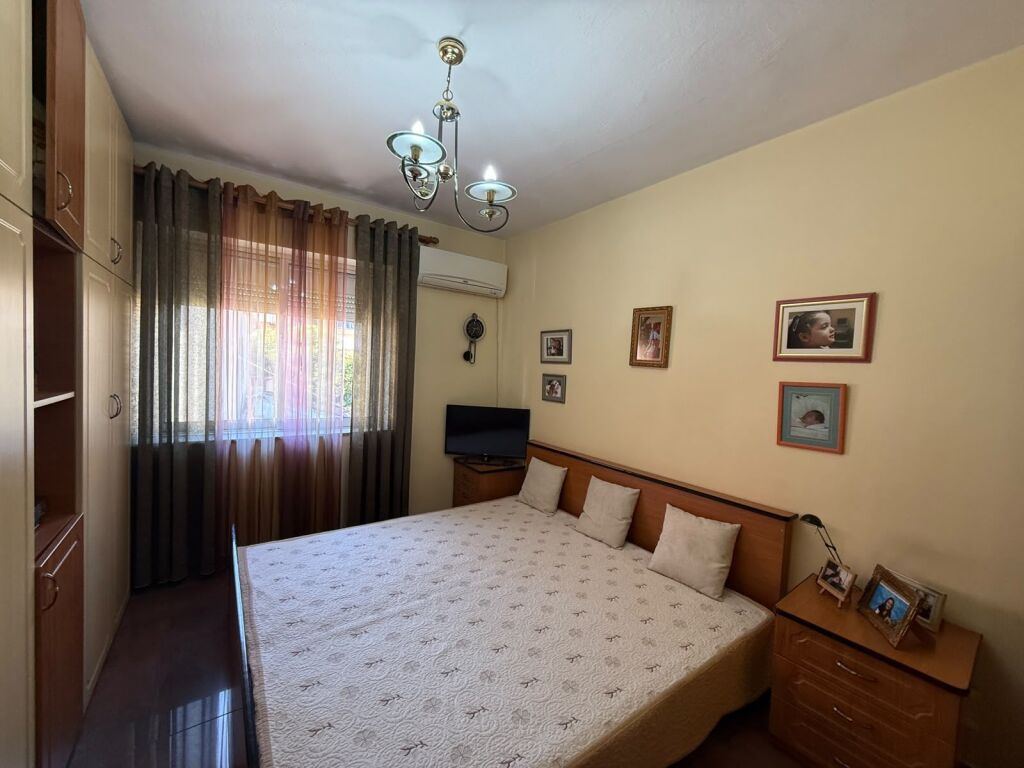 Apartament 2+1 Te Rruga Fortuzi !