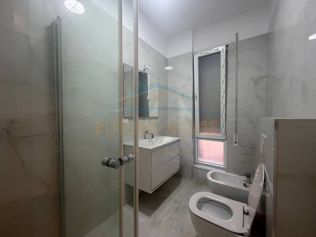 Qera, Apartament 3+1+2, Oxhaku, Tiranë