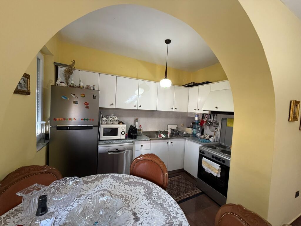Apartament 2+1 Te Rruga Fortuzi !