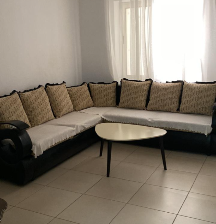Jepet apartament 1+1 me qira ne Laprake , Rruga Pandi Dardha ! 43.000 leke ne muaj !!&lt;