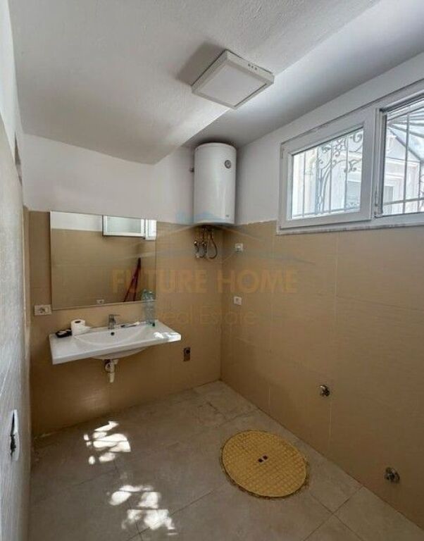 Shitet, Apartament 1+1, Selvia, Tirane