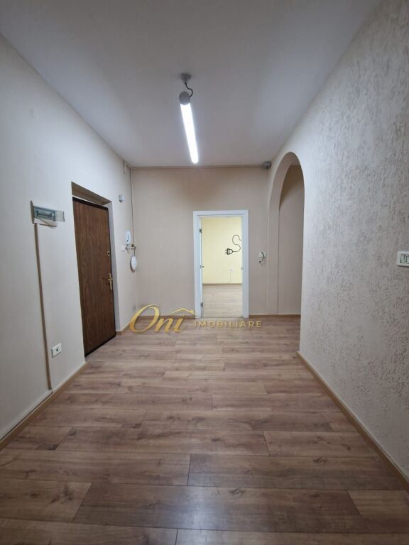 BLOCK OFFICE SPACES 120M2 FOR RENT