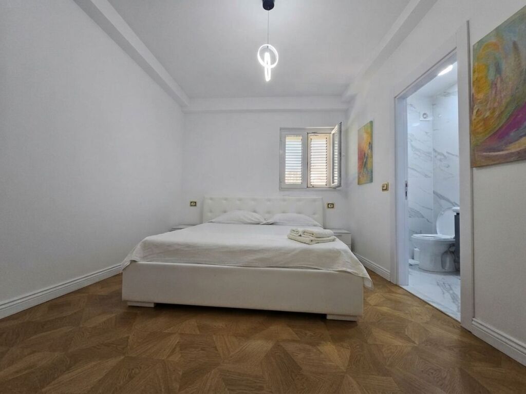 Shitet , Apartament 2+1 , Selite , Tirane