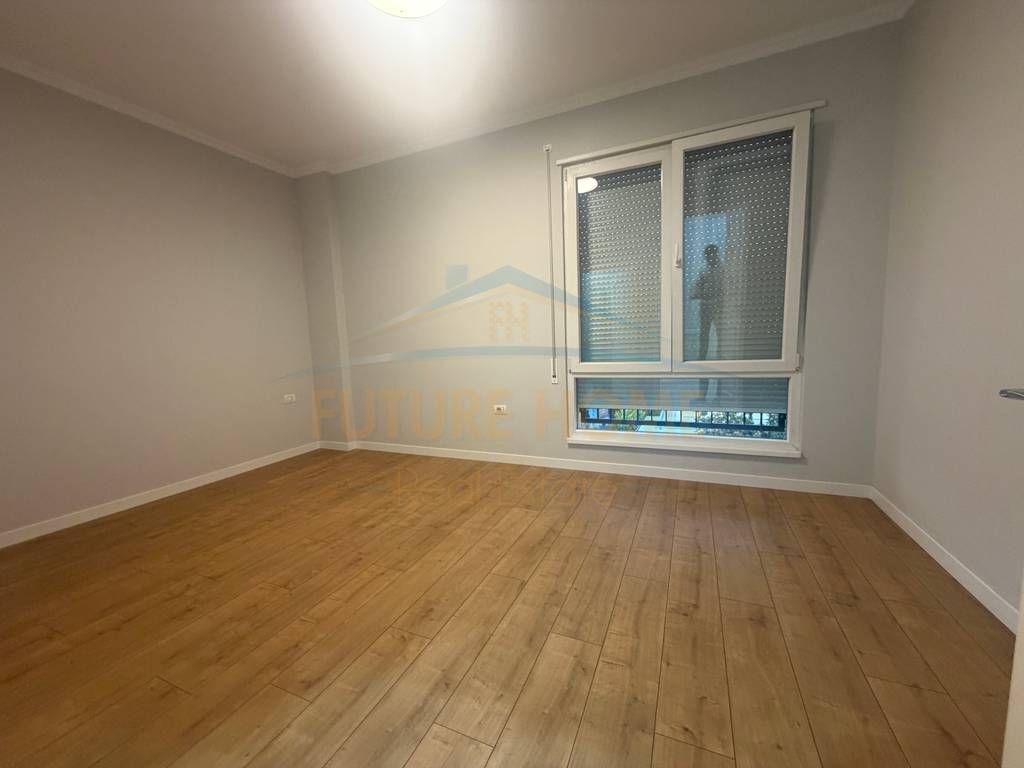 Qera, Apartament 3+1+2, Oxhaku, Tiranë