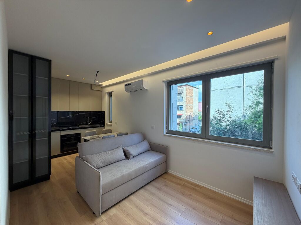 Qera, Apartament 1+1 , Pazari i Ri , Tirane
