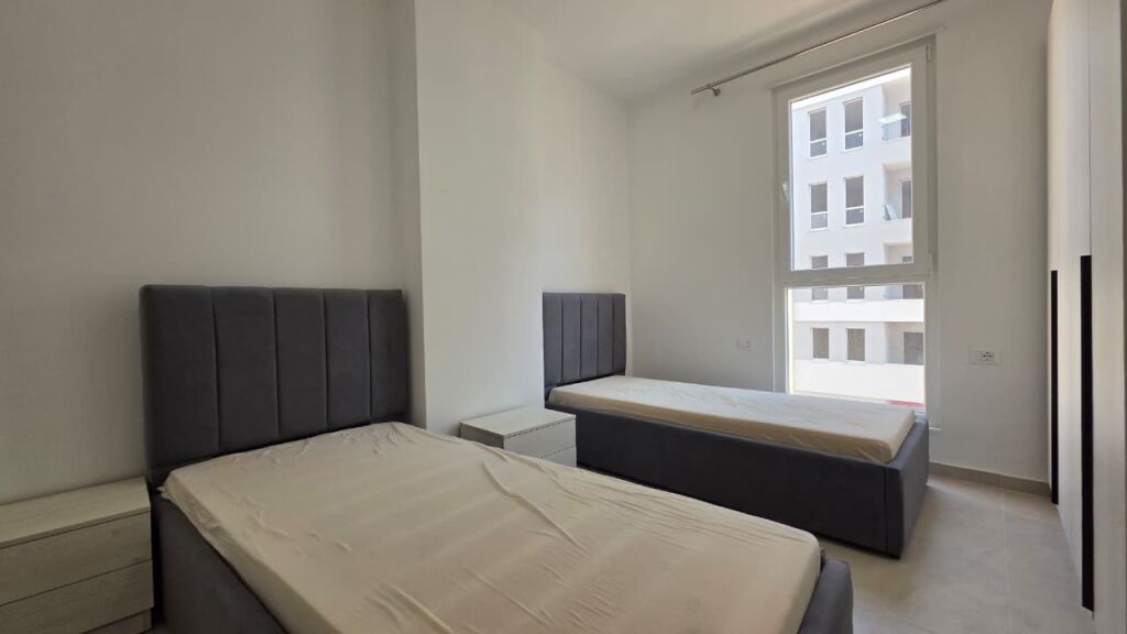 SHITET APARTAMENT 2+1 | Univers City, pranë QTU