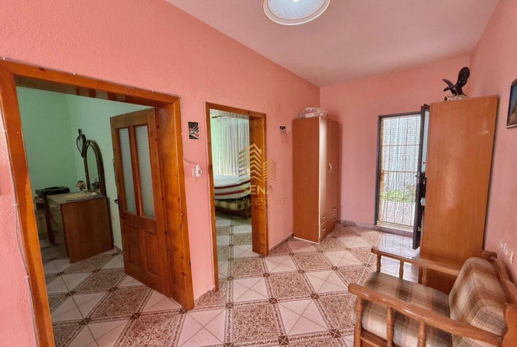 Affitto, Casa Privata 2 piani 2+1+balcone+Parcheggio, Allias, 50.000 Lek/mese
