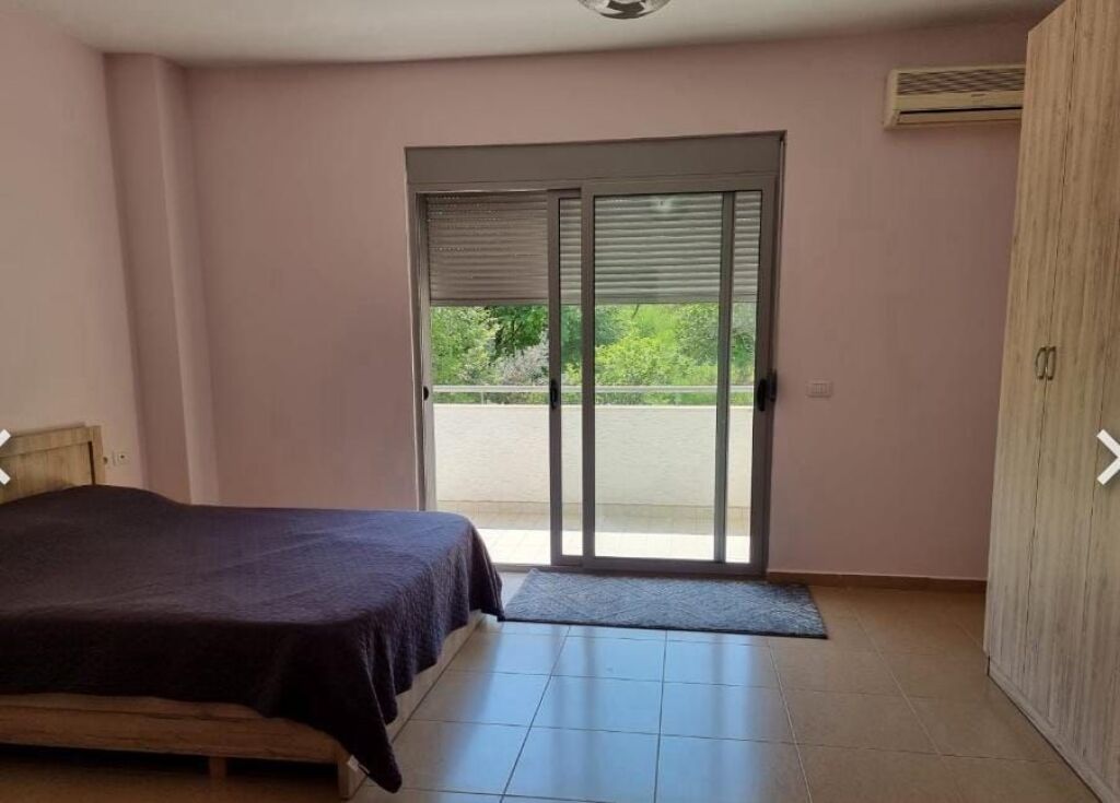 Affitto | Apartament 3 + 1 + 3 | Rruga Peti | 1000 €/mese