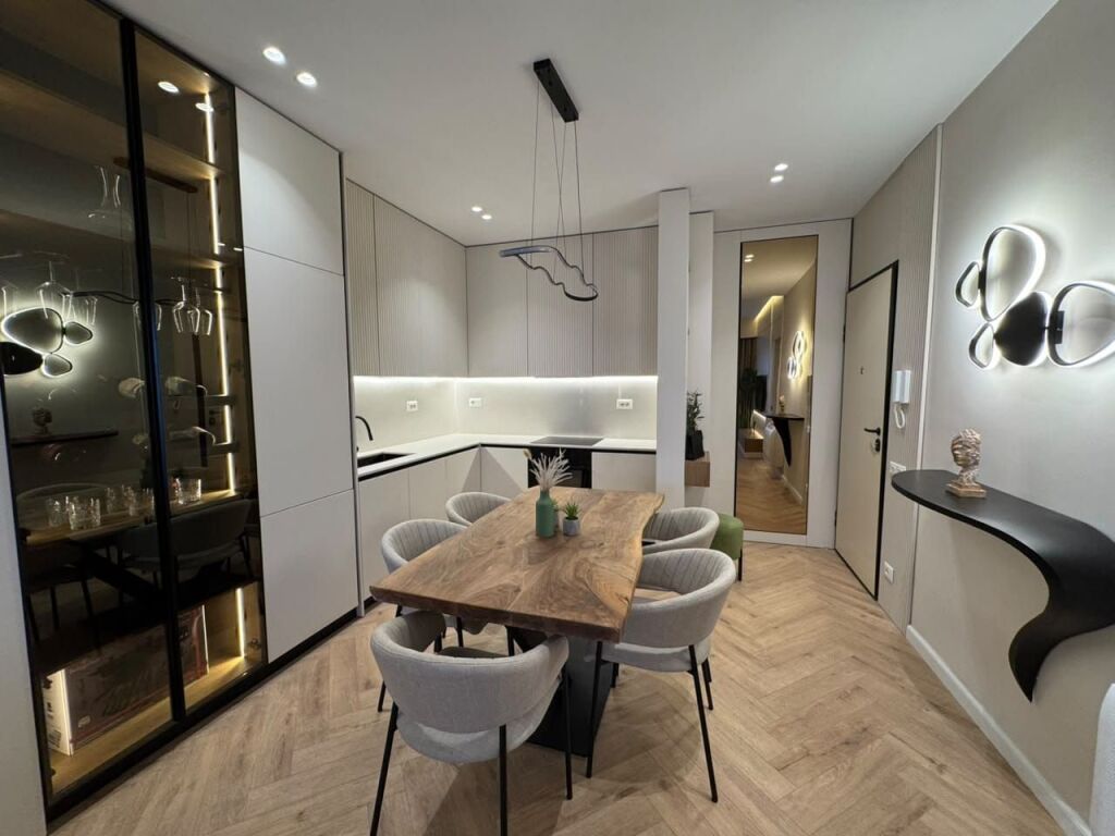 🏡 SHITET APARTAMENT LUKSOZ 2+1+2 – TIRANA GARDEN BUILDING  📍 Tirana Garden Building, Tiranë