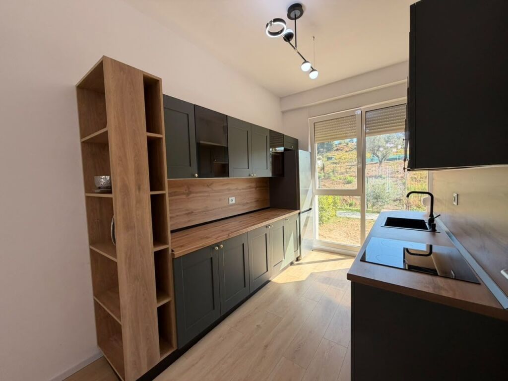 Villa su 3 piani in affitto presso Residenca Aba a Sauk.
