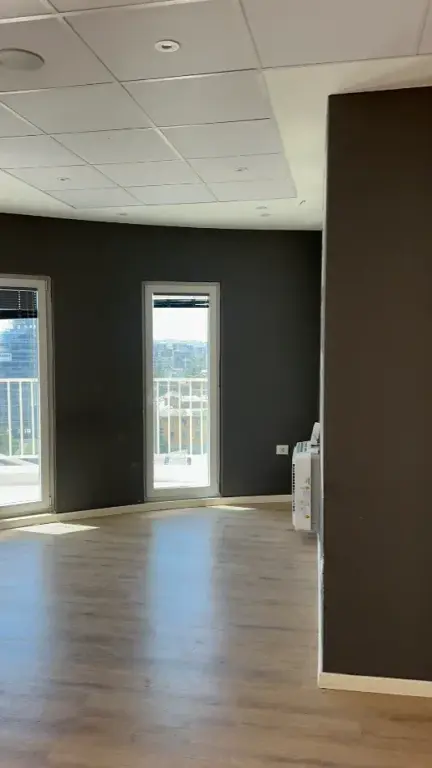 Rent | Ambjent Biznesi | Zogu i Zi | 2300 €/month