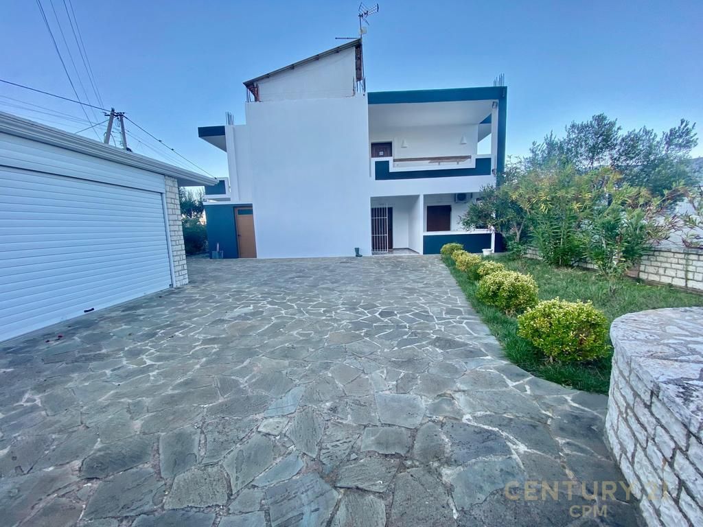 IN THE AREA OF THE PASQYRAT BEACH SARANDE WE SELL INDIVIDUAL 2-STOREY VILLA