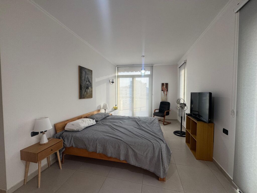 Super apartament per qira