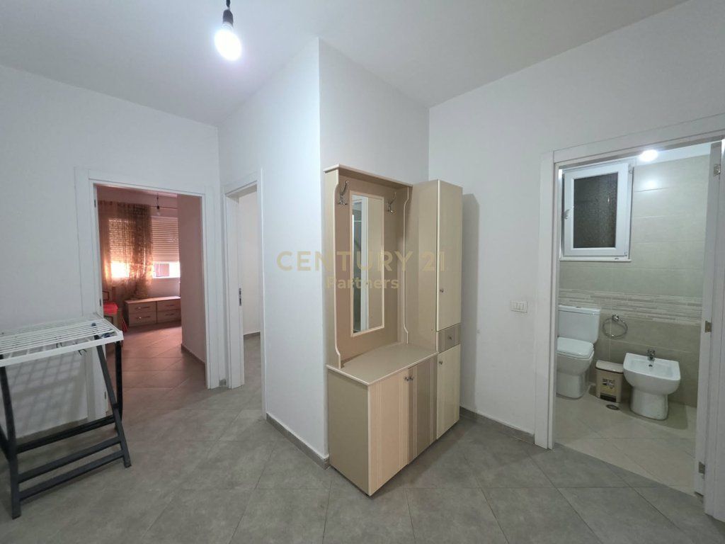 SHESIM APARTAMENT 2+1 TEK KOMPLEKSI GOLDEN PARK, PERBALL SPITALIT AMERIKAN 3