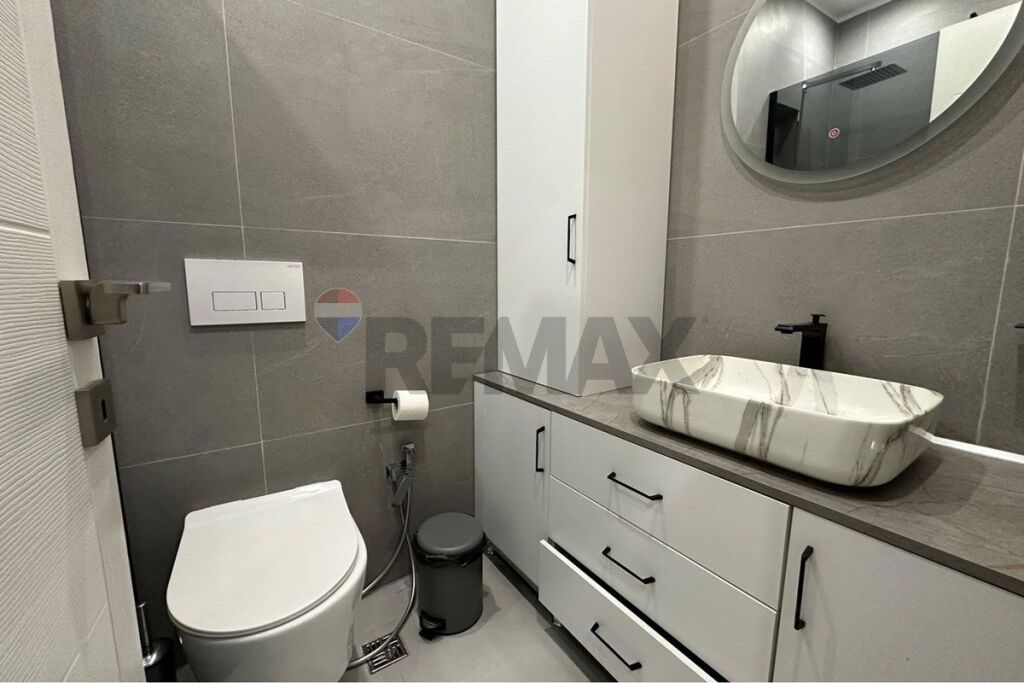 Apartament 2+1 per shitje Komuna e Parisit