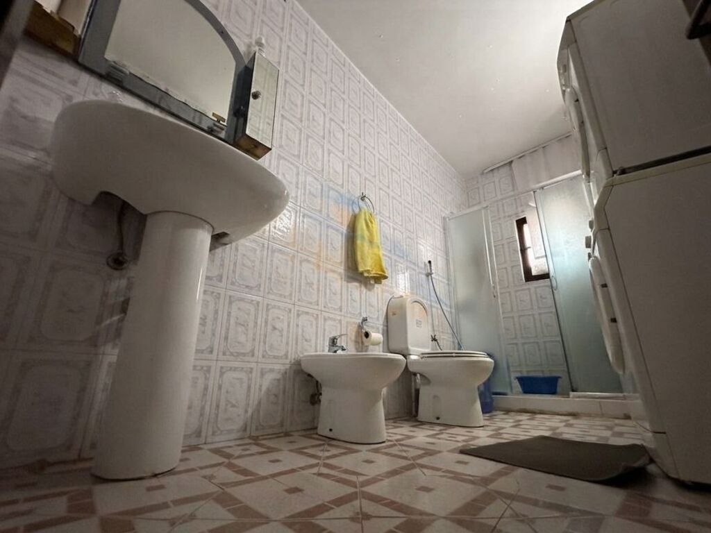 For sale, Apartment 1+1, Tirana