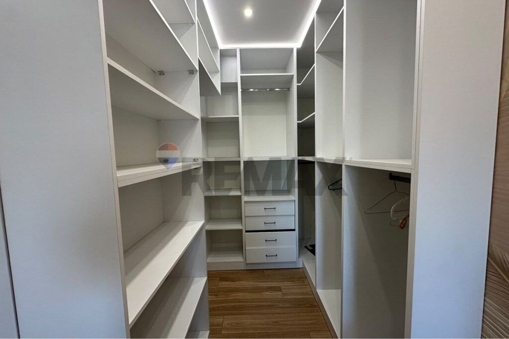 Apartament 2+1 per shitje Komuna e Parisit