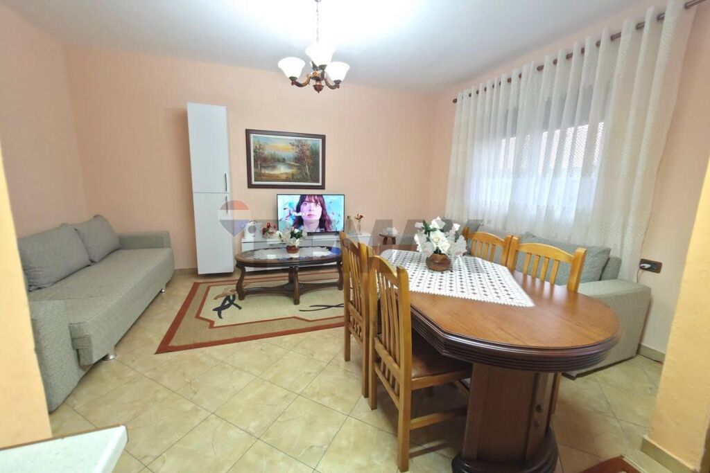 APARTAMENT PER SHITJE PROFARMA 2+1 TEK XHAMLLIKU