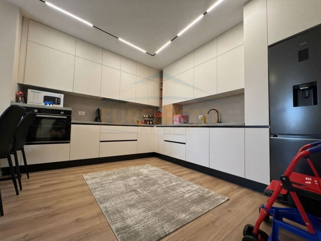 Qera , Apartament 1+1 , Zogu i Zi , Tiranë