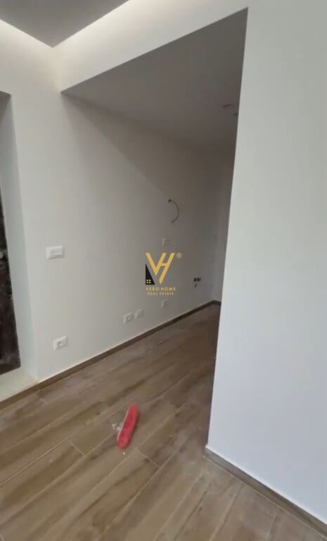 BUSINESS PREMISES 90 M2 FOR RENT AT THE ELECTRIC MARKET 120,000 LEKE