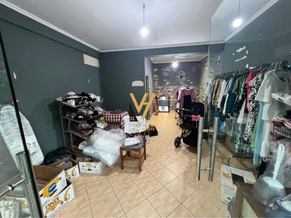 SHOP FOR RENT 40 M2 IN THE STUDENT CITY 500 EURO