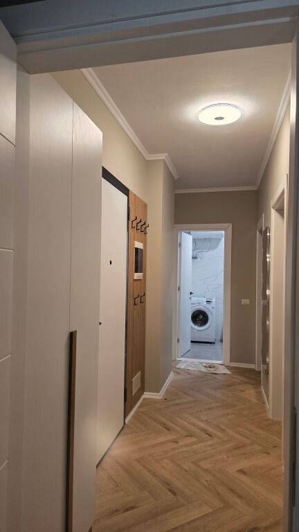 Modern Apartment-Available from October 20