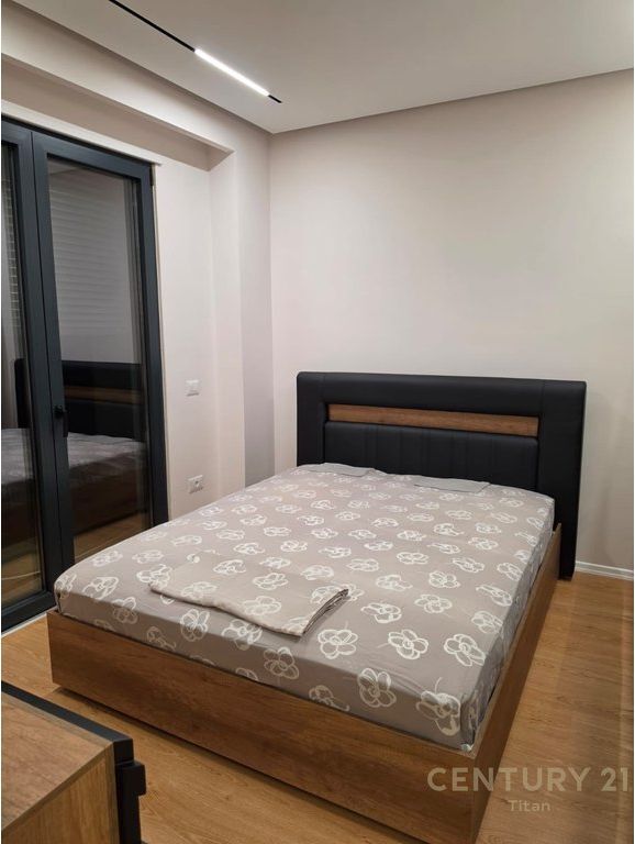Apartament 1+1 per qira ne Don Bosko i pabanuar me pare. 600 € /Muaj