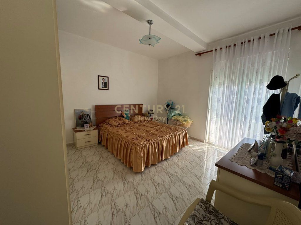 SHITET APARTAMENT 3+1+2 + POST PARKIMI PRANE TREGUT FSHATAR!