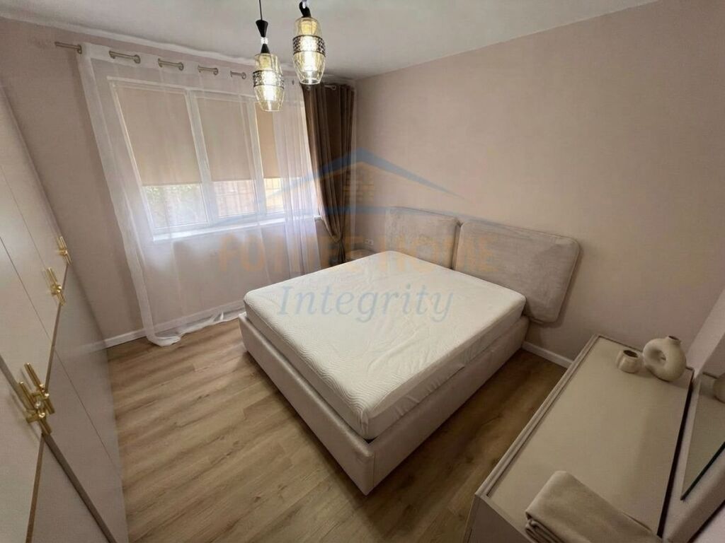 Qera, Apartament 1+1, Rruga e Dibrës, Tiranë.