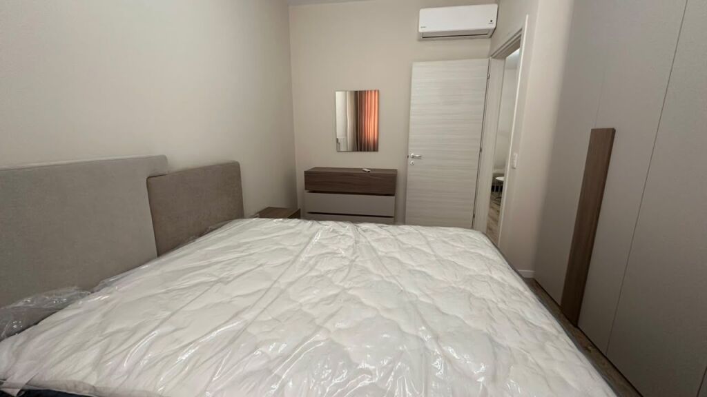 Apartament 1+1+ post parkimi per qera tek E88 Laprake !