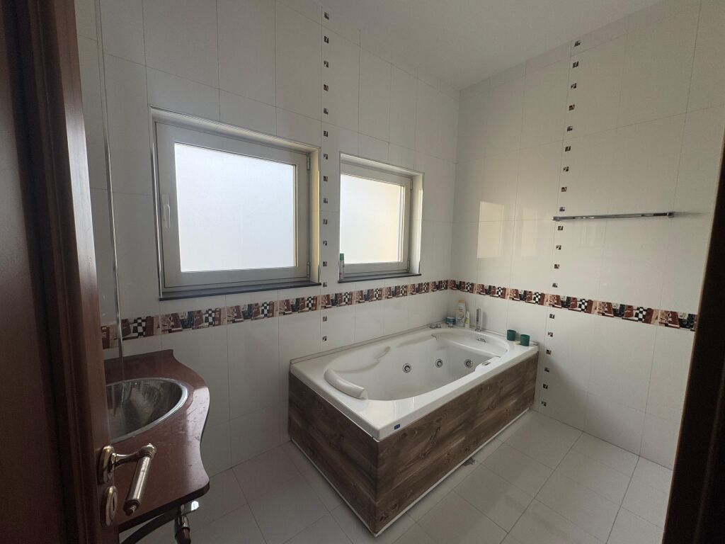 Super apartament per qira